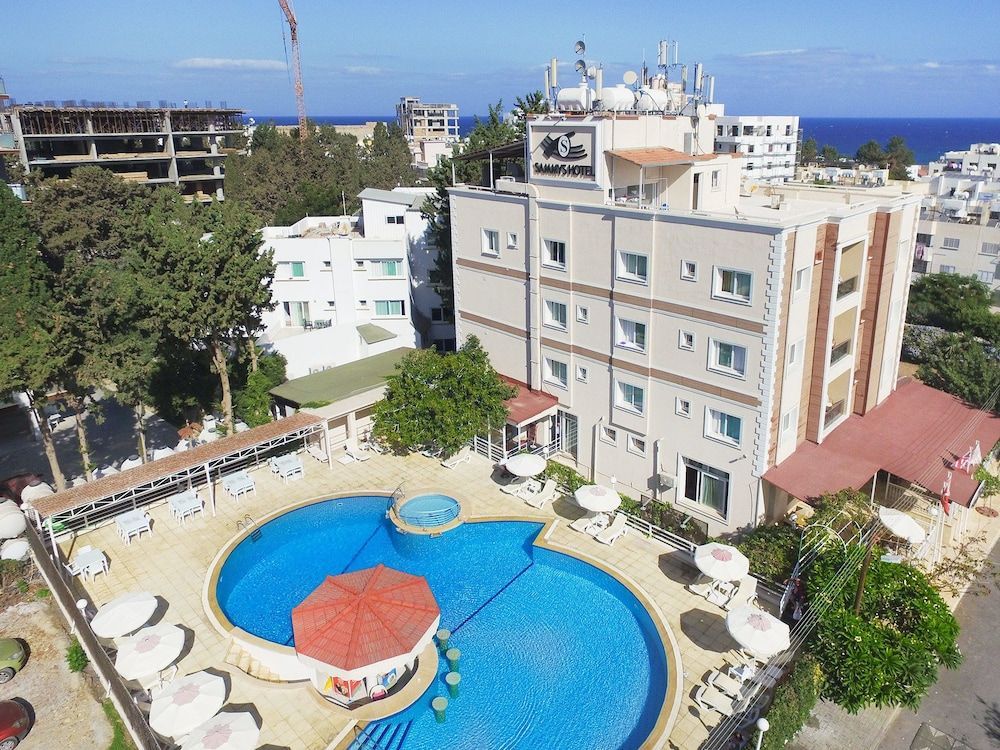 Sammys Hotel 1