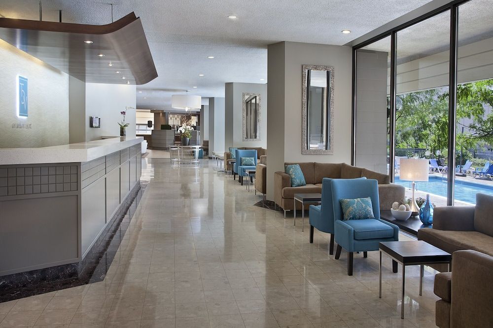Toronto Don Valley Hotel and Suites 2