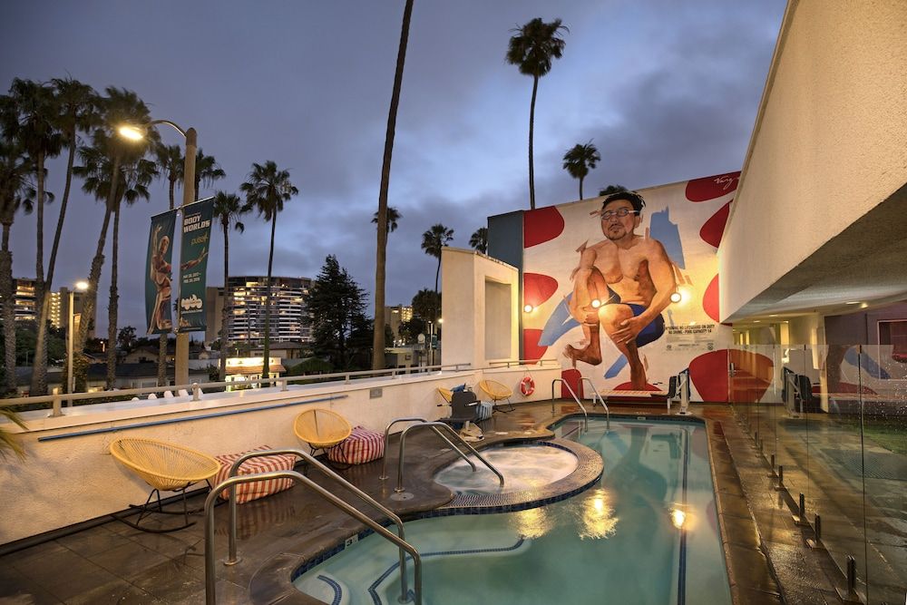 The Kinney - Venice Beach 1
