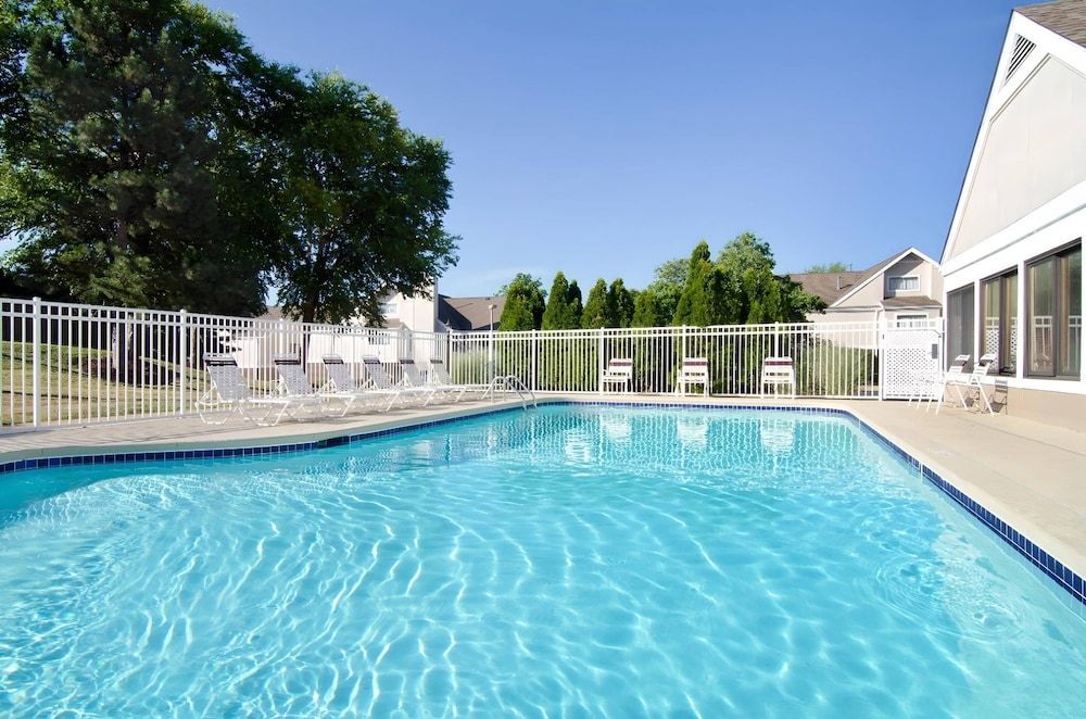 MainStay Suites St Louis - Galleria 1