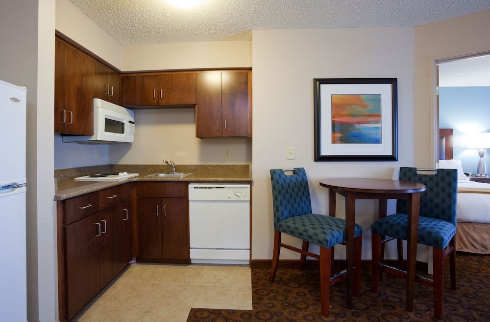 Holiday Inn Express & Suites ST. CLOUD by IHG 2