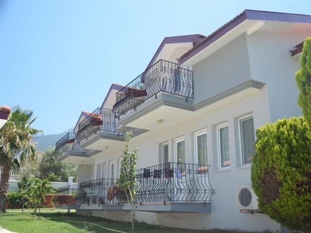 Green Valley Apartments 1