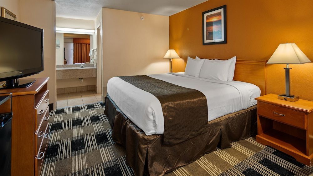 Best Western Tulsa Airport 1