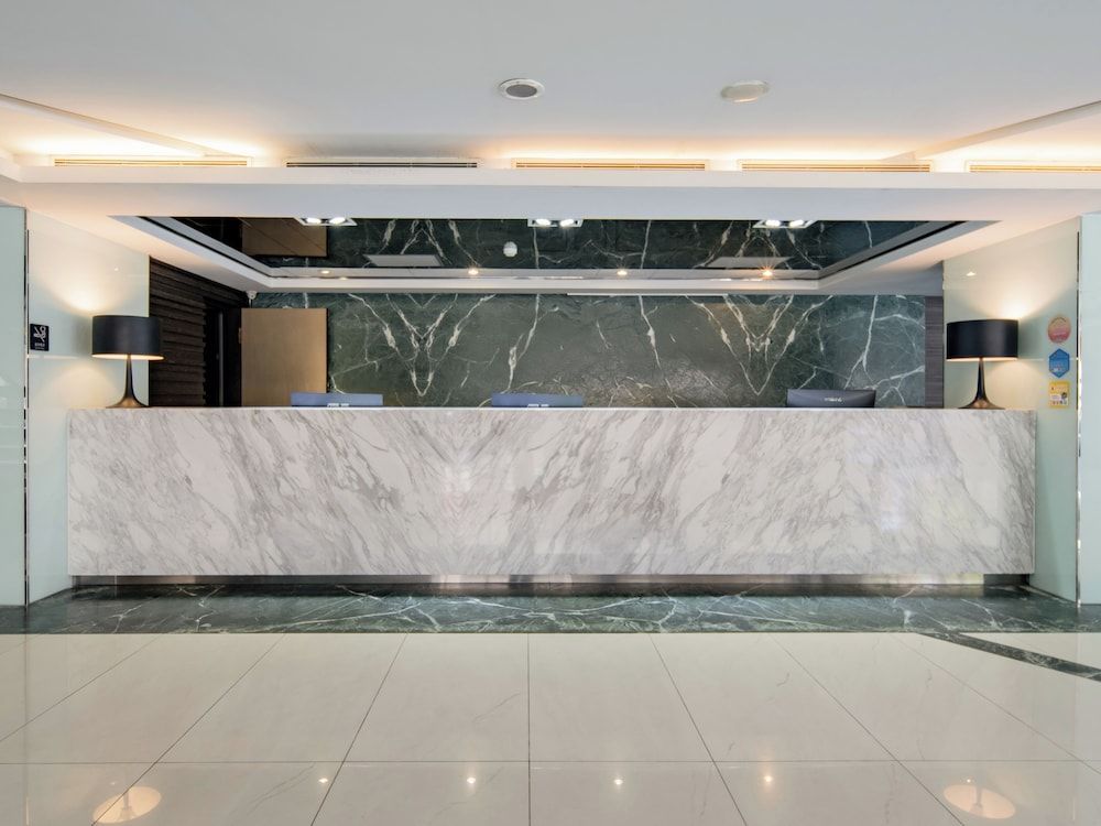 CHECK inn SELECT Hualien LinSen 2