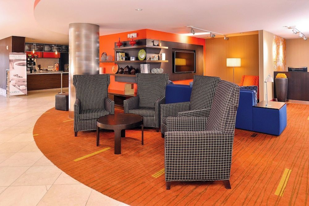 Courtyard by Marriott Denver Cherry Creek 2