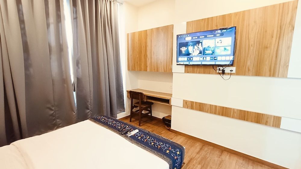 FDM By Glitz Hotel 2