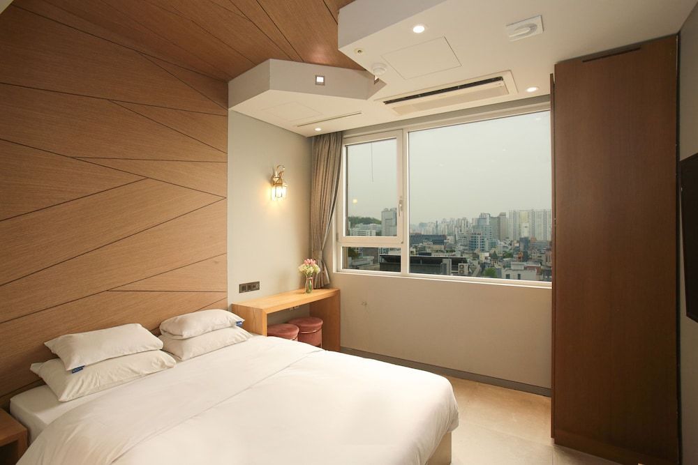 Hotel The Designers Hongdae 2