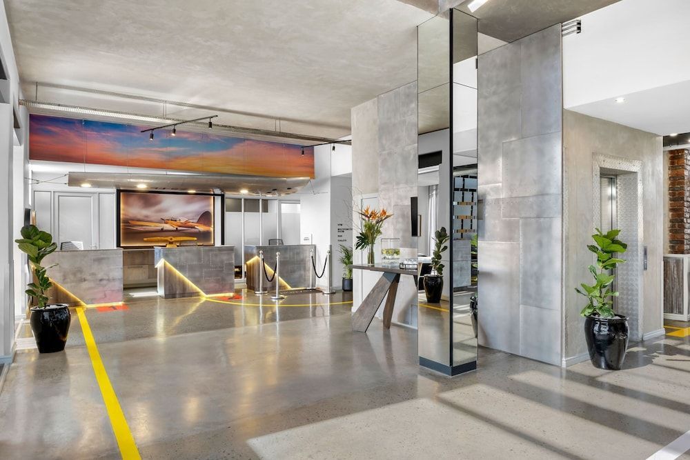 Protea Hotel by Marriott O R Tambo Airport 2