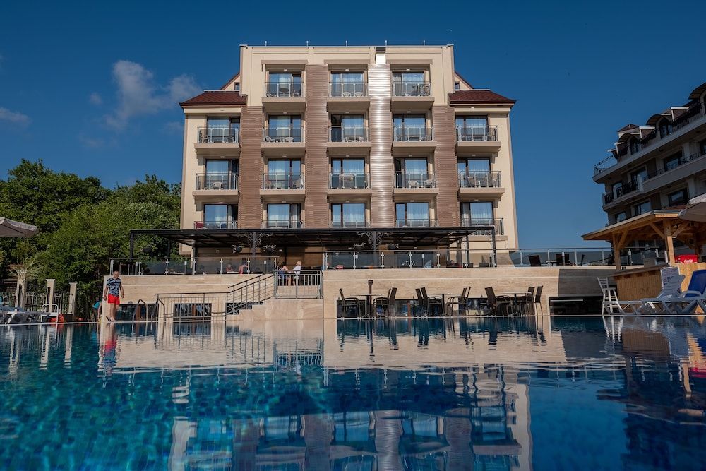 SPERANTA Hotel - Free Beach & Free Parking 1