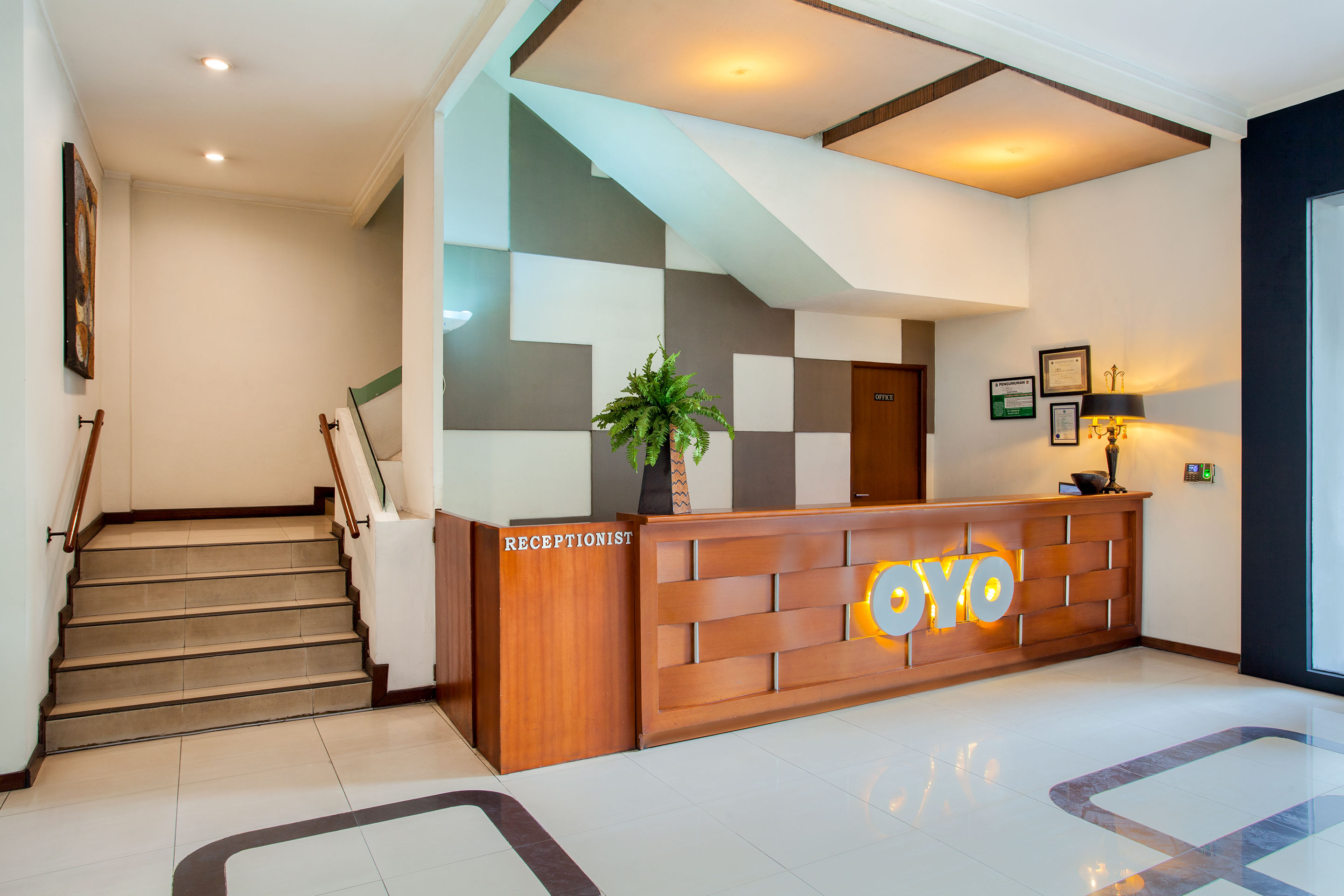 N. Hotel 1