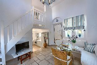 IROS BOUTIQUE HOTEL 2