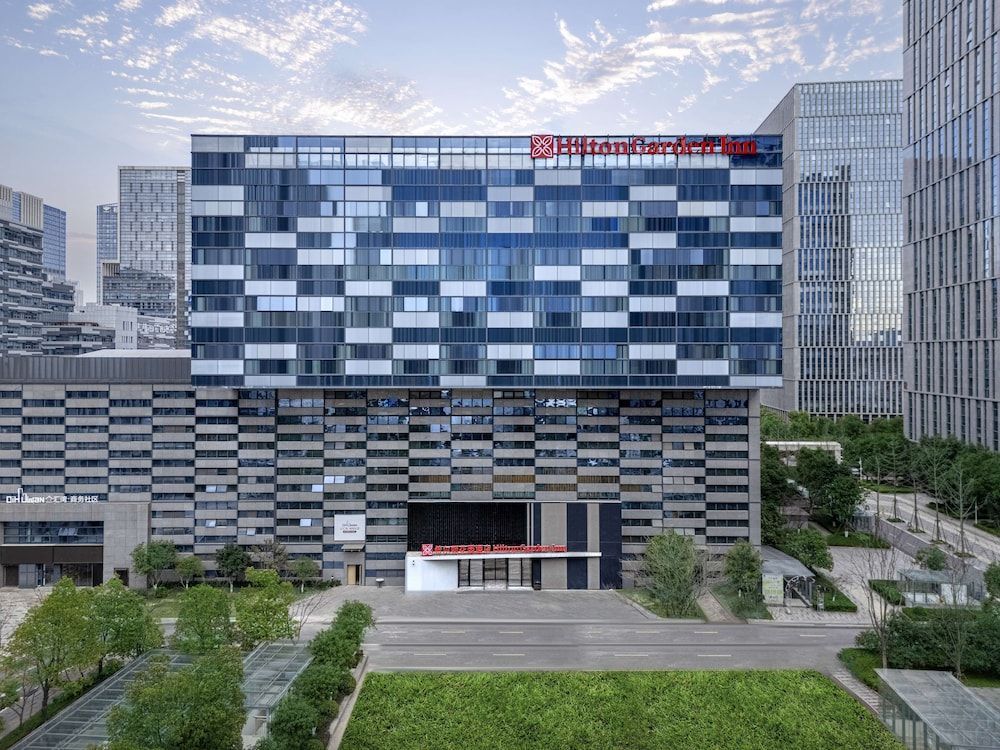 Hilton Garden Inn Nanjing Hexi Olympic Sports Center 1