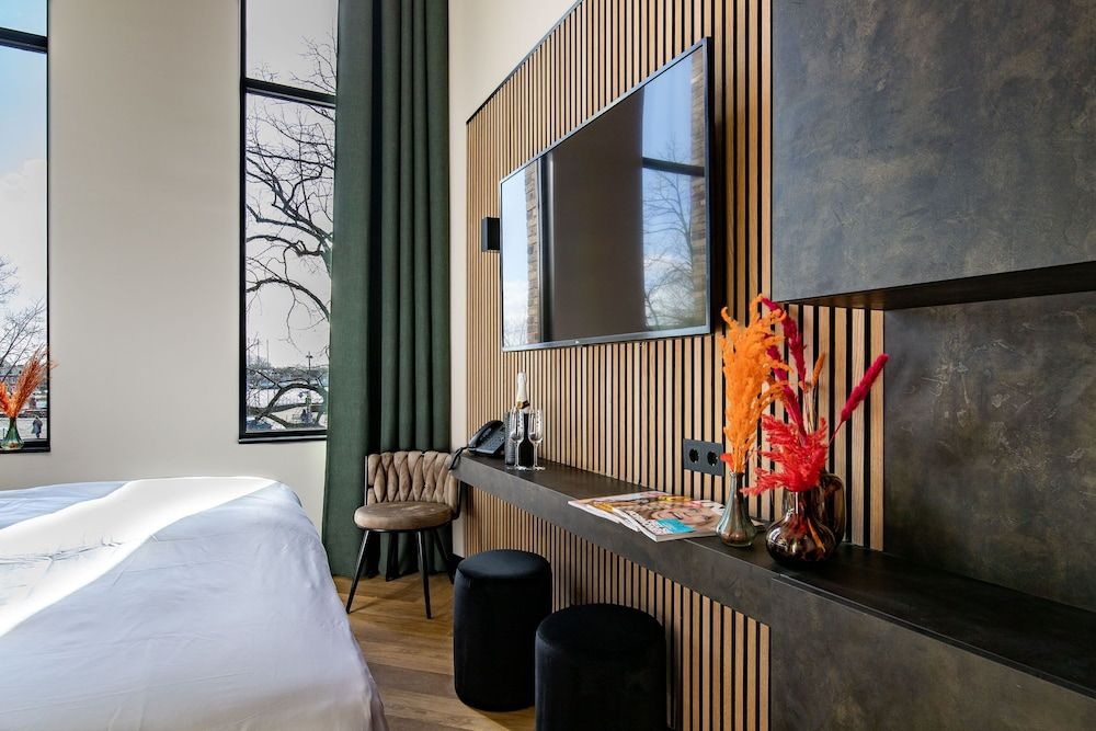 Monument Hotel 2