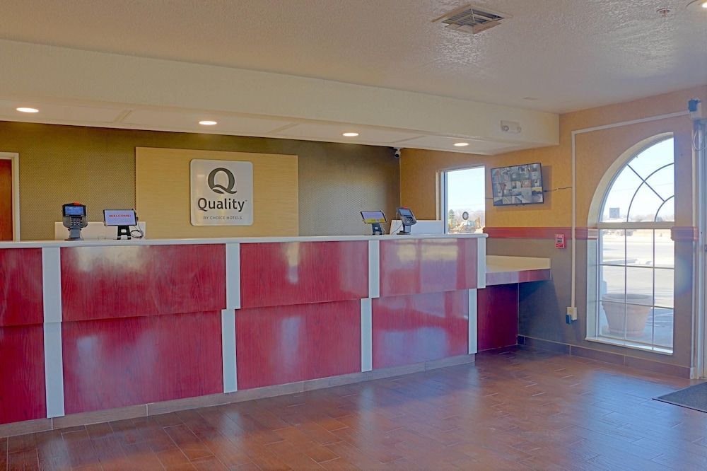 Quality Inn & Suites Roswell North 2