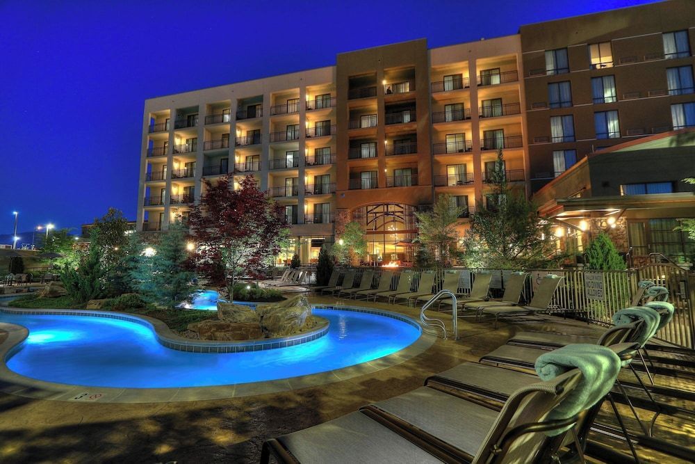 Courtyard by Marriott Pigeon Forge 1