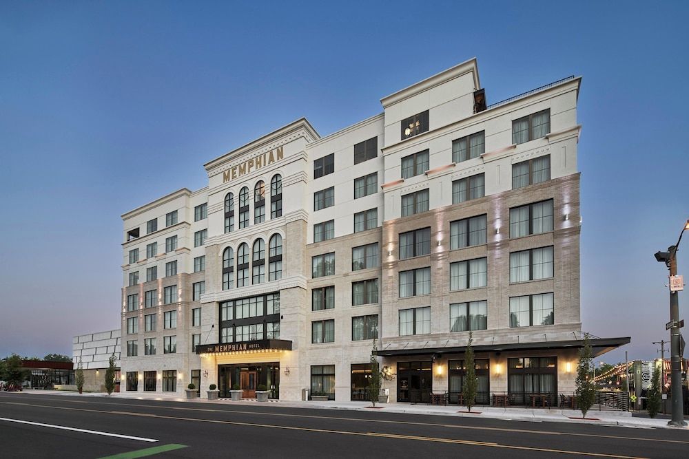 The Memphian, a Tribute Portfolio Hotel 1