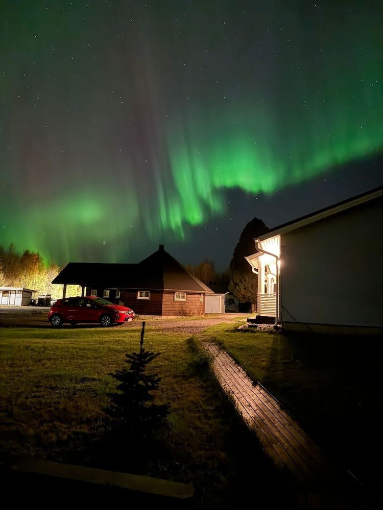 Arctic Resort Delight 1