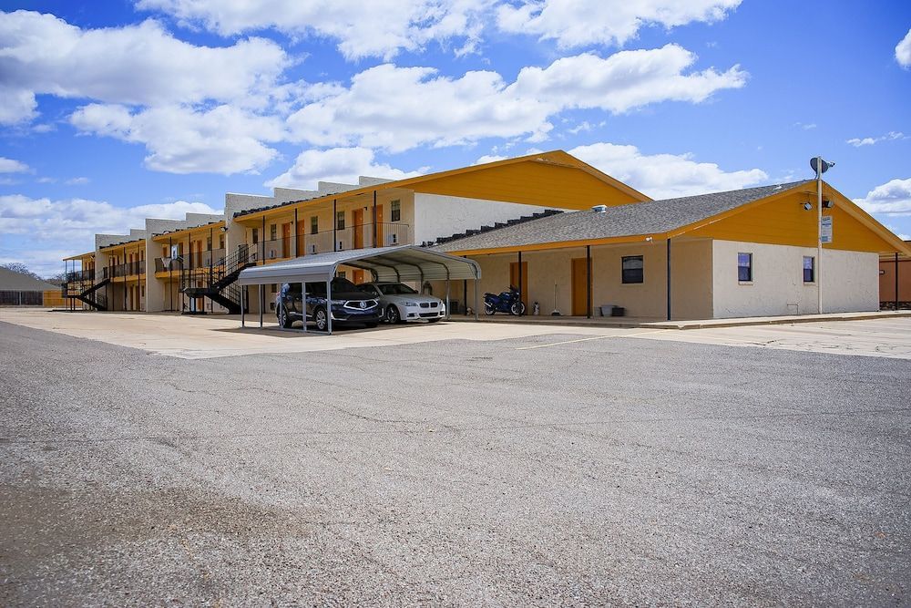 Duncan Inn by OYO, OK - Hwy 81 Near Chisholm Casino 1