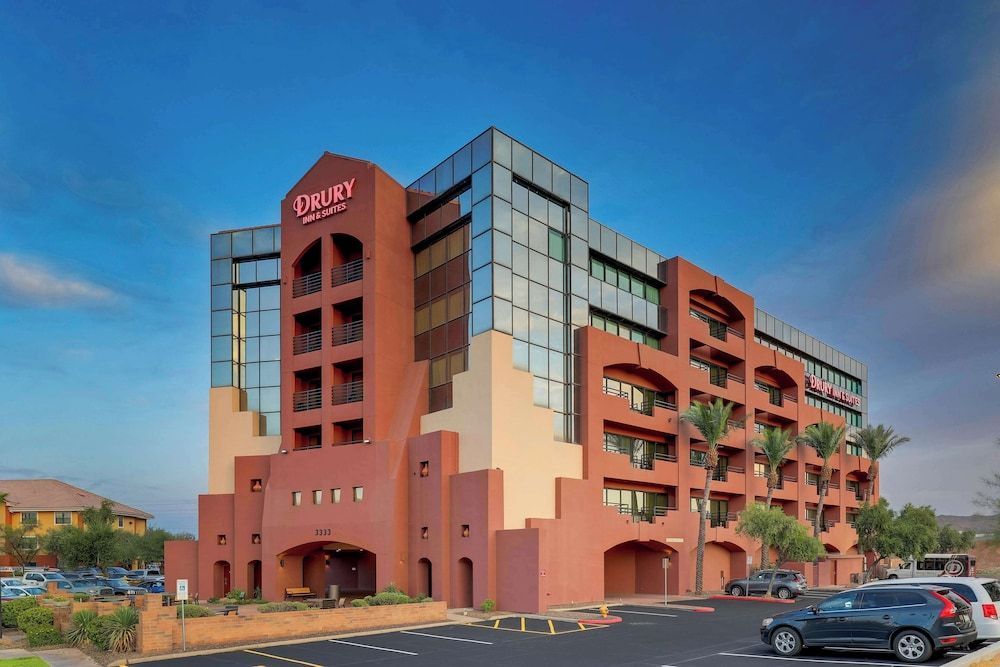 Drury Inn & Suites Phoenix Airport 1