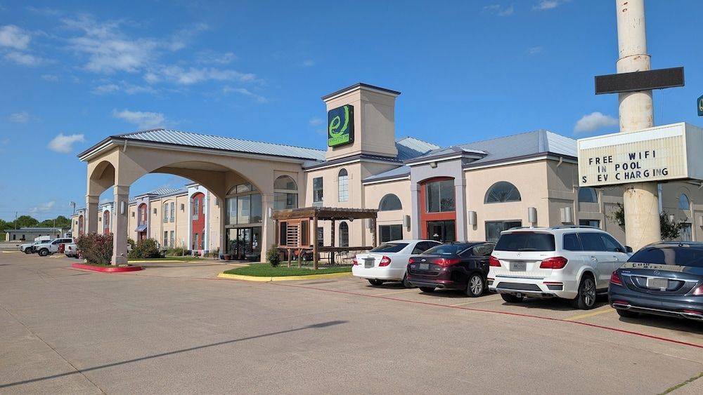 Executive Inn and Suites Wichita Falls 1