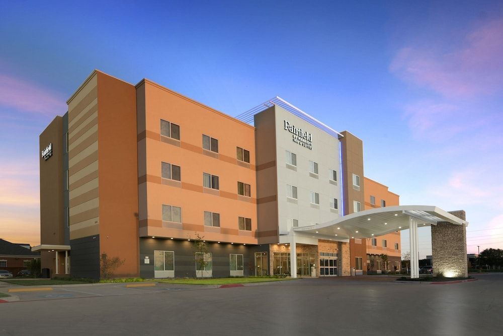 Fairfield by Marriott Inn & Suites Dallas East 1
