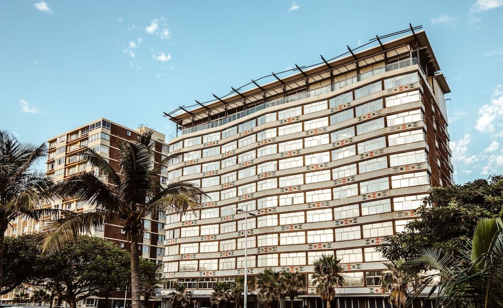 Belaire Suites Hotel 1