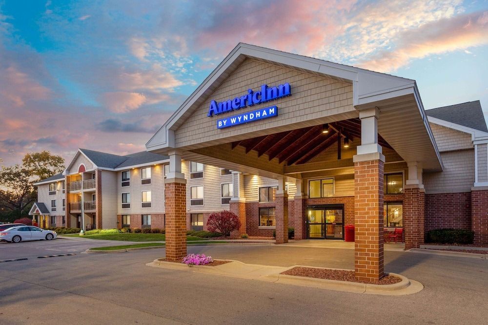 AmericInn by Wyndham Madison South 1