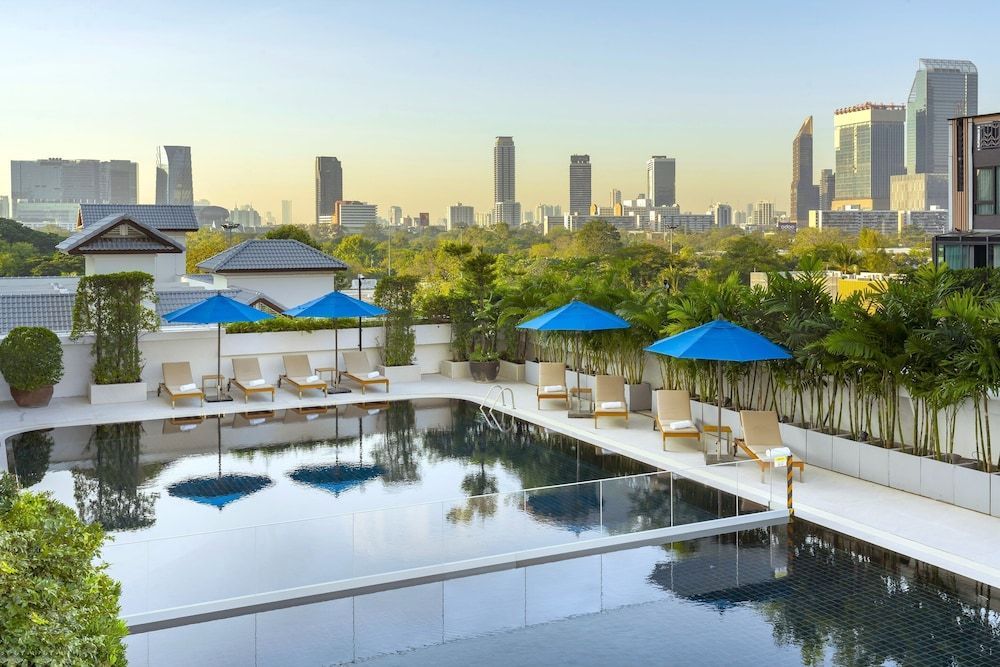 Centre Point Sukhumvit 10 1