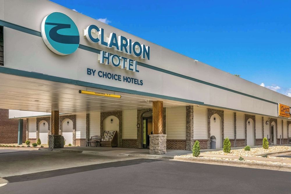 Clarion Hotel Conference Center Maggie Valley 1