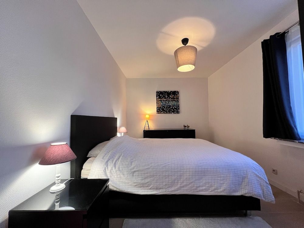 Elegant 2pcs Proche bruxelles 1