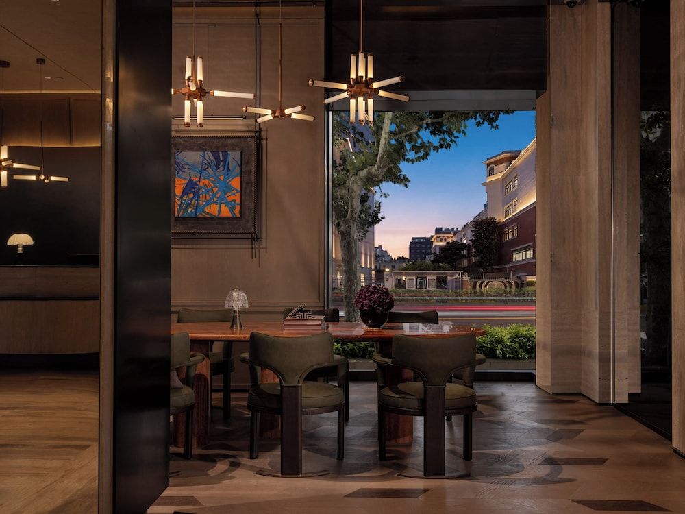 Holiday Inn Express Shanghai Jing'an Xikang Road by IHG 1