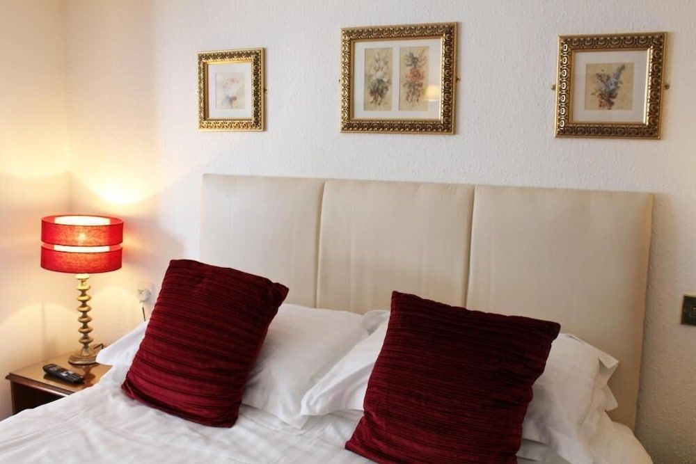 The Lion Hotel 1