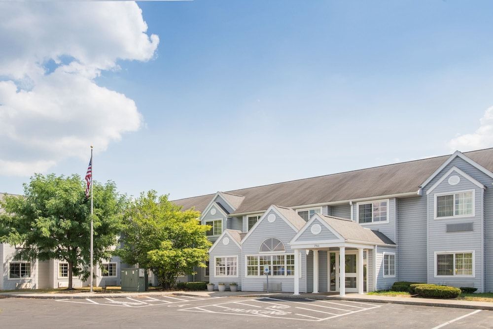 Microtel Inn & Suites by Wyndham Seneca Falls 1