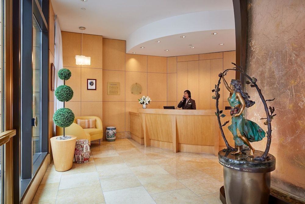 Orchard Garden Hotel 2