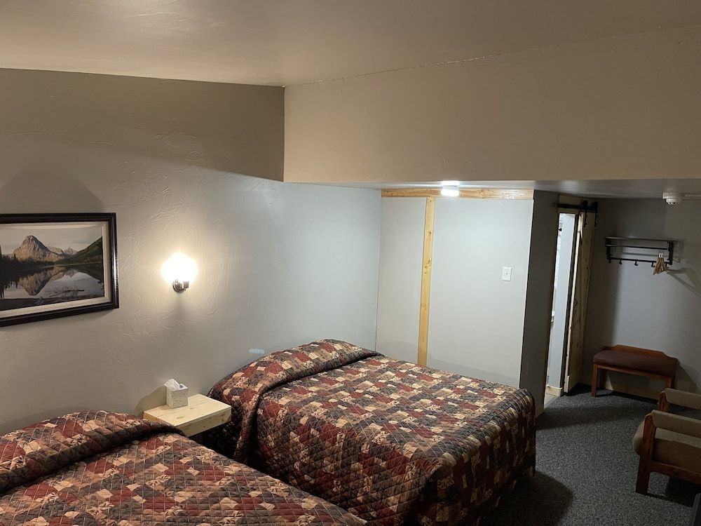 Hooks Hideaway Motel 2