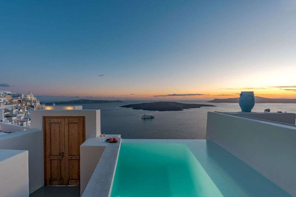 Thera Villas 1