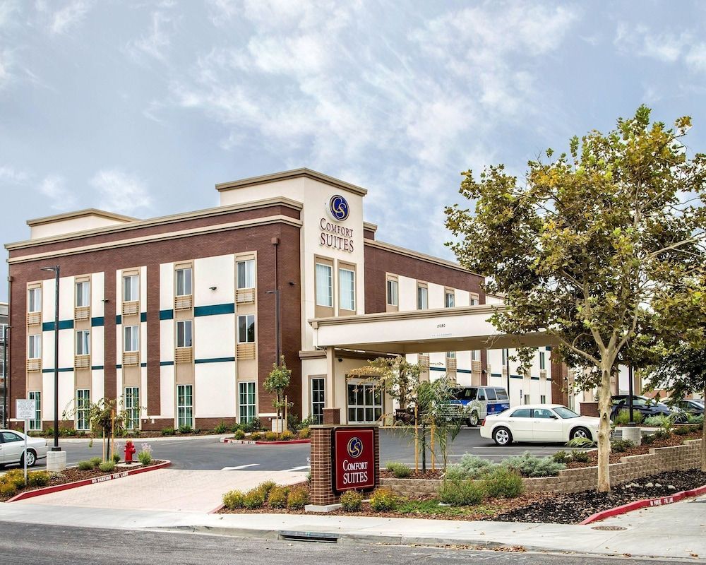 Comfort Suites Woodland - Sacramento Airport 1