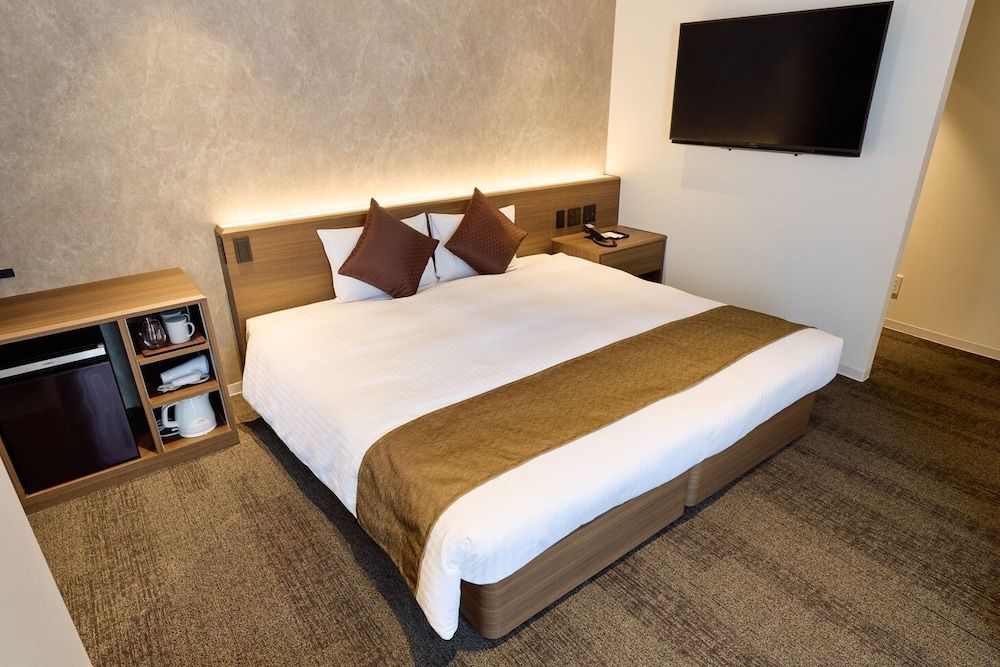 Ginza International Hotel 1