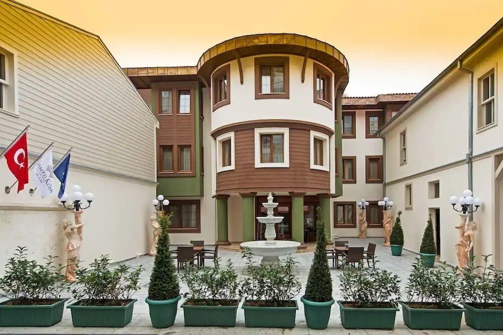 Çeşmeli Konak Otel 1