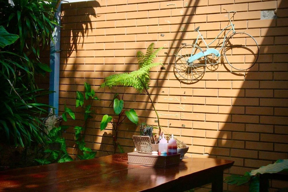 Chillin' House 2