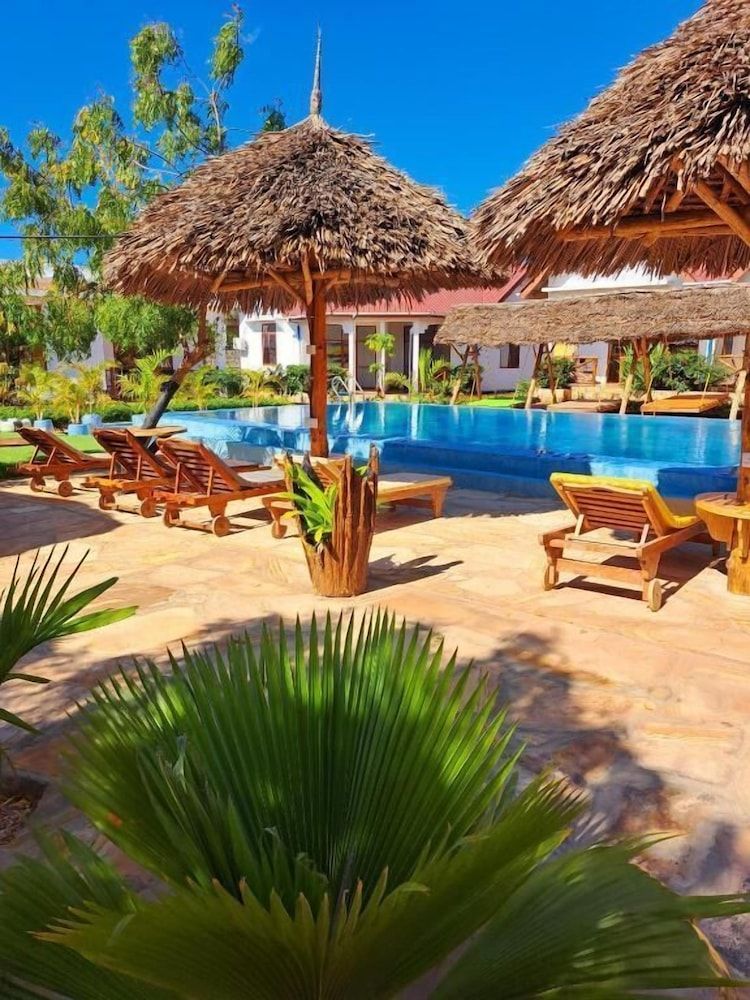 Mimi na Wewe Bungalows Hotel 1