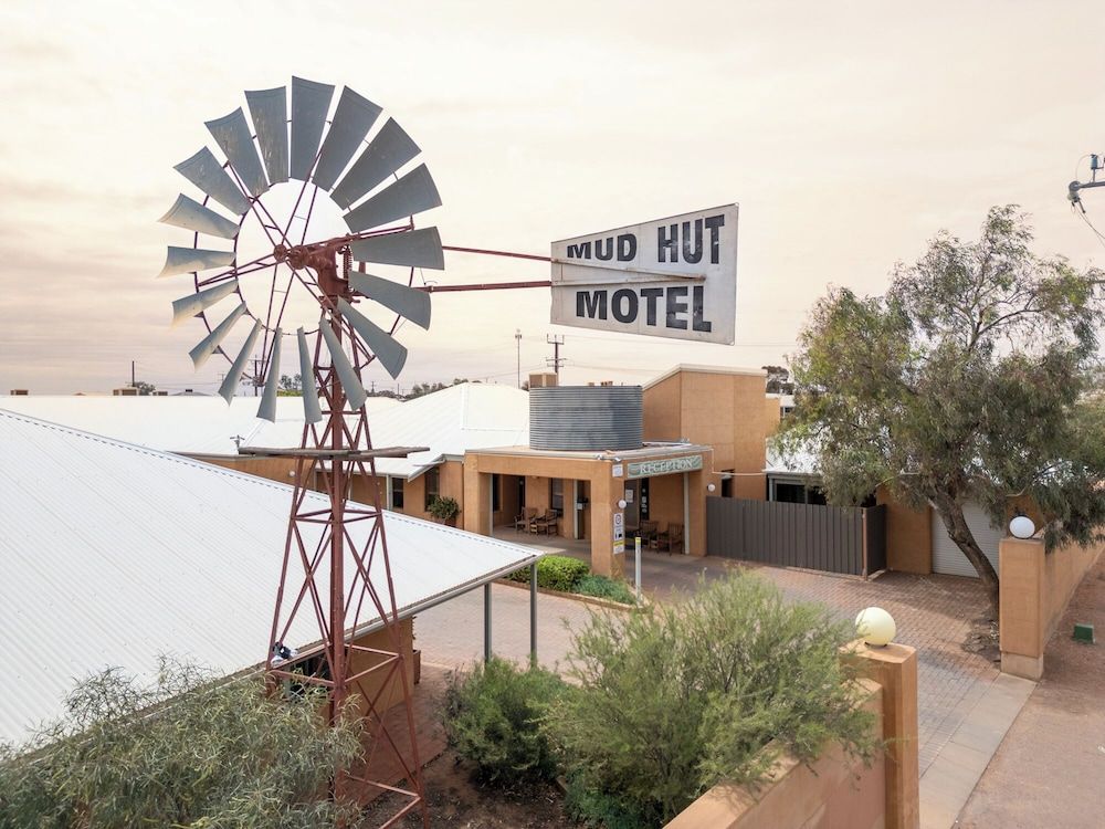 Mud Hut Motel 1