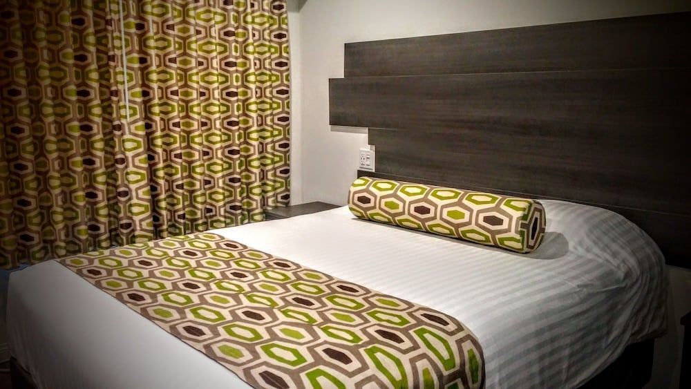 Jewel City Inn 2