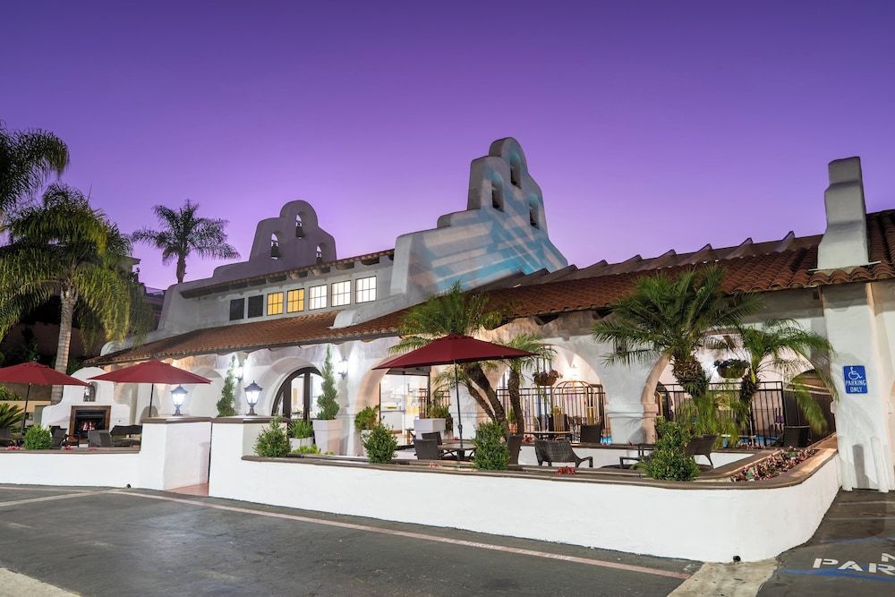 Holiday Inn Express SAN CLEMENTE N – BEACH AREA by IHG 1