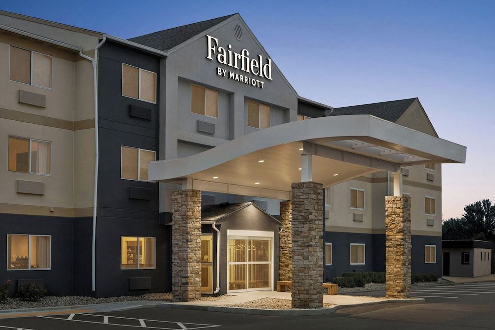 Fairfield Inn & Suites Findlay 1