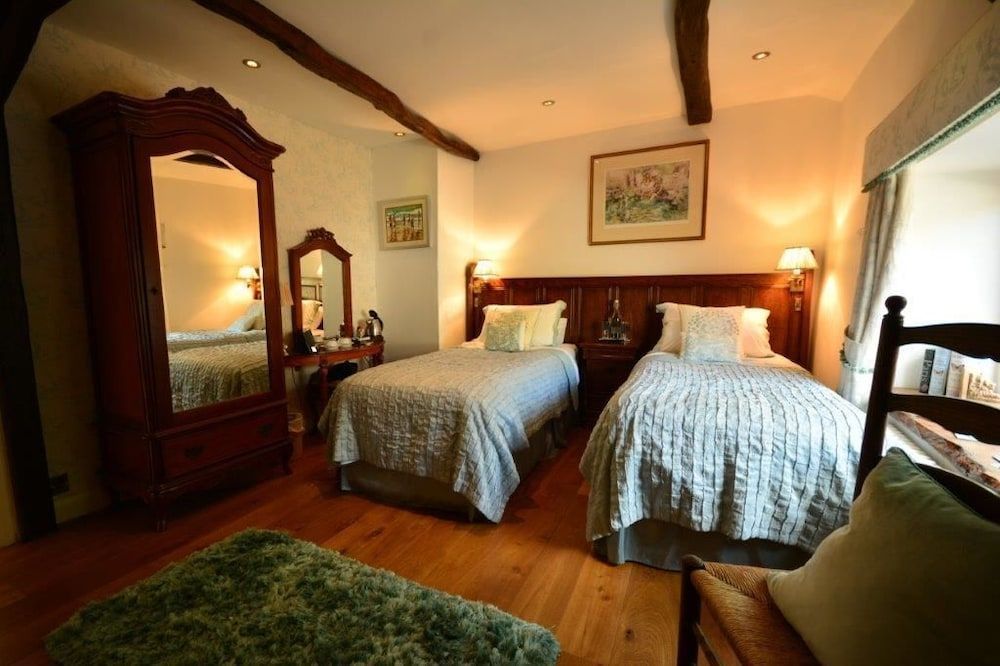 Busfeild Arms 2