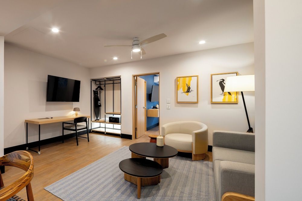 voco Surfside Aruba by IHG 2
