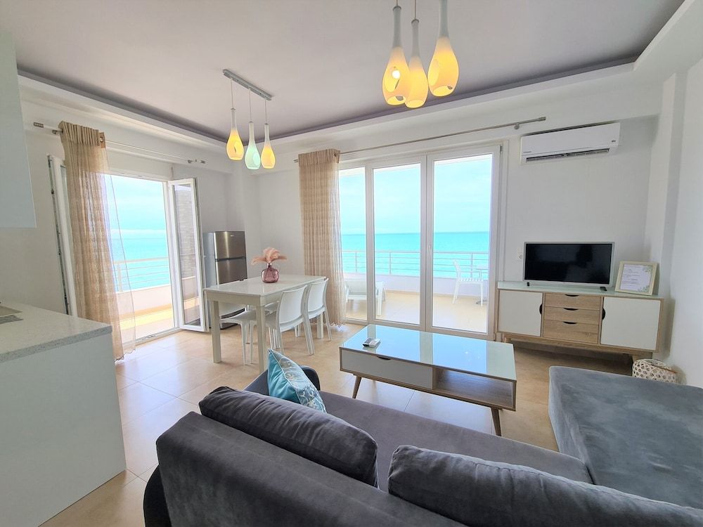 Bella Mare Luxury Apartments 1