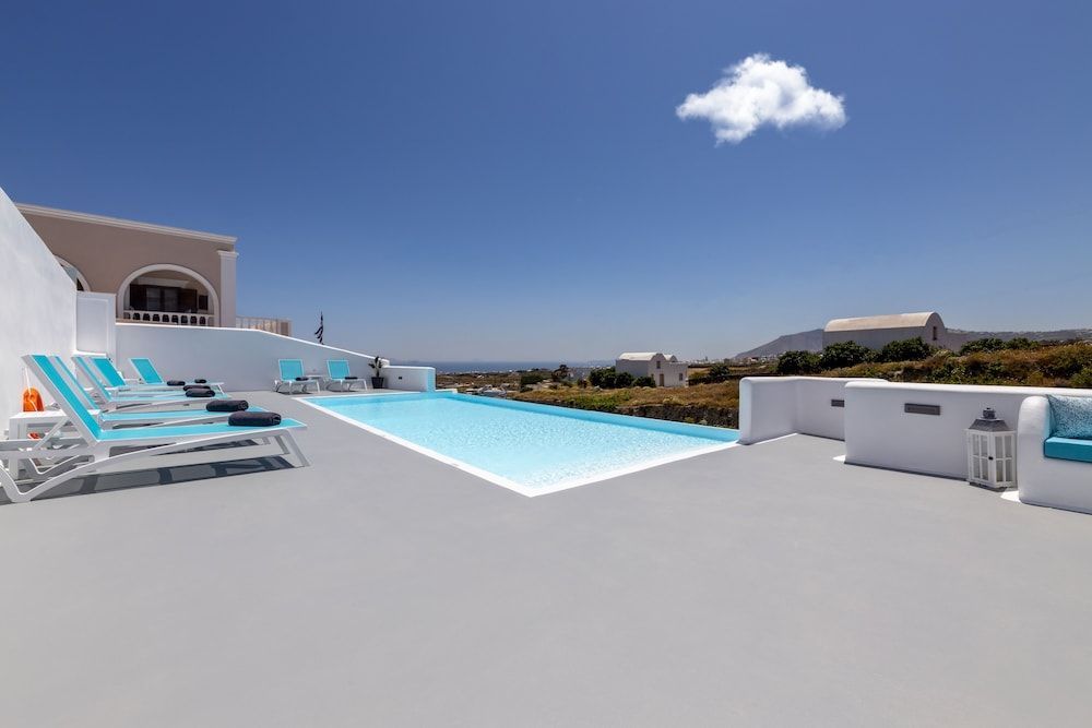 Evas House 1