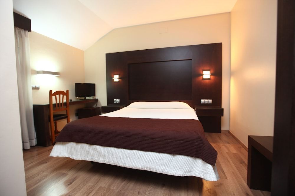 Hotel Anabel Baza 1